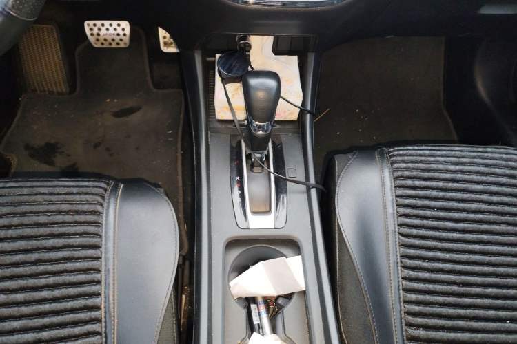 Used Honda Jade 2017 1.8L Automatic Classic Edition 5 seats Gear Lever