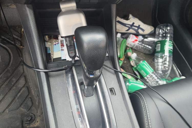 Used Honda Jade 2017 1.8L automatic Comfort version 5 seats Gear Lever