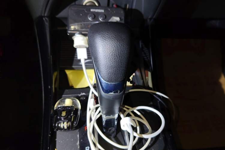 Used Honda Jade 2017 210TURBO CVT Fashion Edition 5-seater Gear Lever