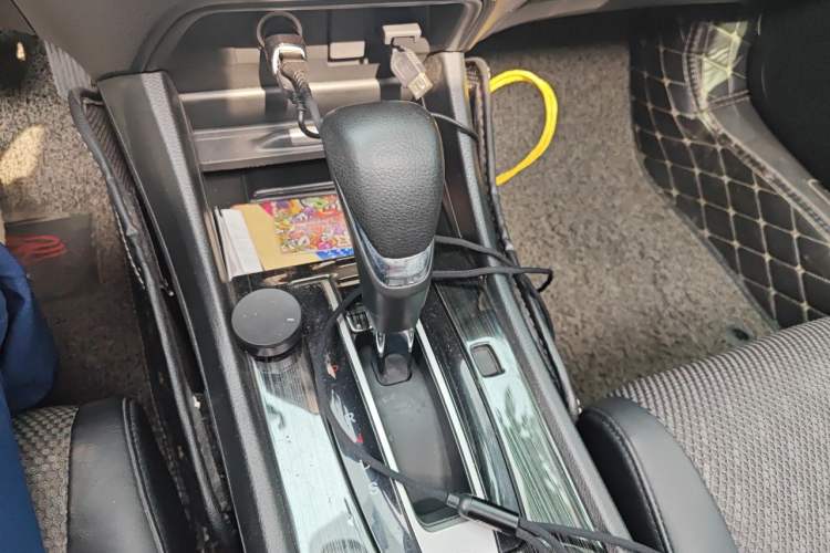 Used Honda Jade 2017 1.8L automatic Comfort version 5 seats Gear Lever