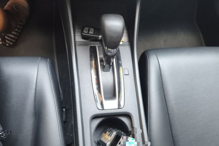 Used Honda Jade 2017 1.8L automatic Comfort version 5 seats Gear Lever
