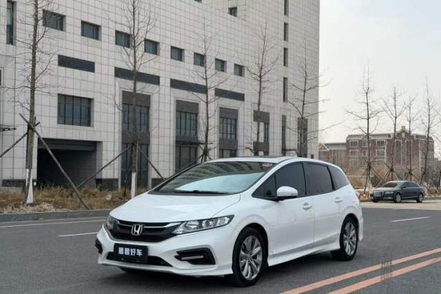 Used Honda Jade 2017 1.8L automatic Comfort version 5 seats