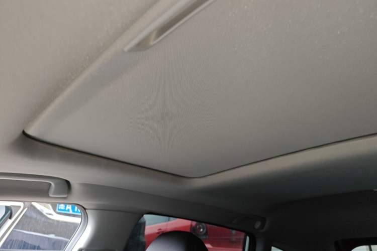 Used Honda Jade 2017 1.8L automatic Comfort version 5 seats Headliner