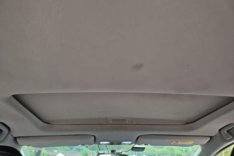 Used Honda Jade 2017 1.8L automatic Comfort version 5 seats Headliner