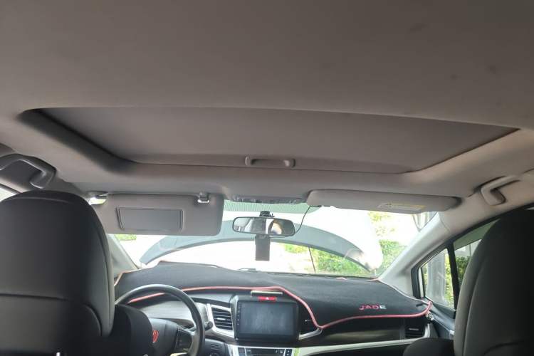 Used Honda Jade 2017 1.8L automatic Comfort version 5 seats Headliner