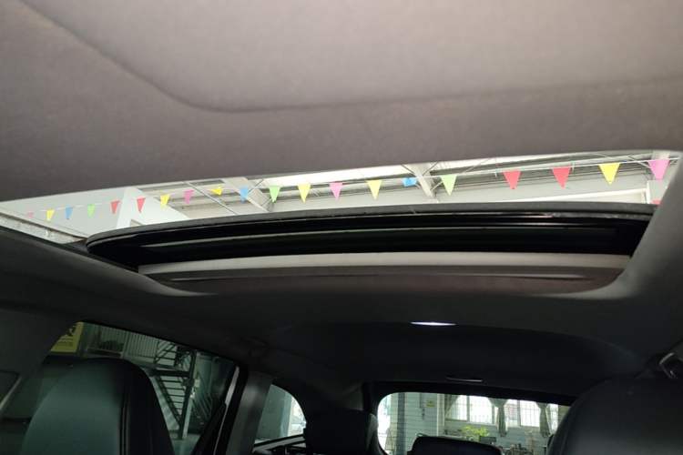 Used Honda Jade 2017 1.8L automatic Comfort version 5 seats Headliner