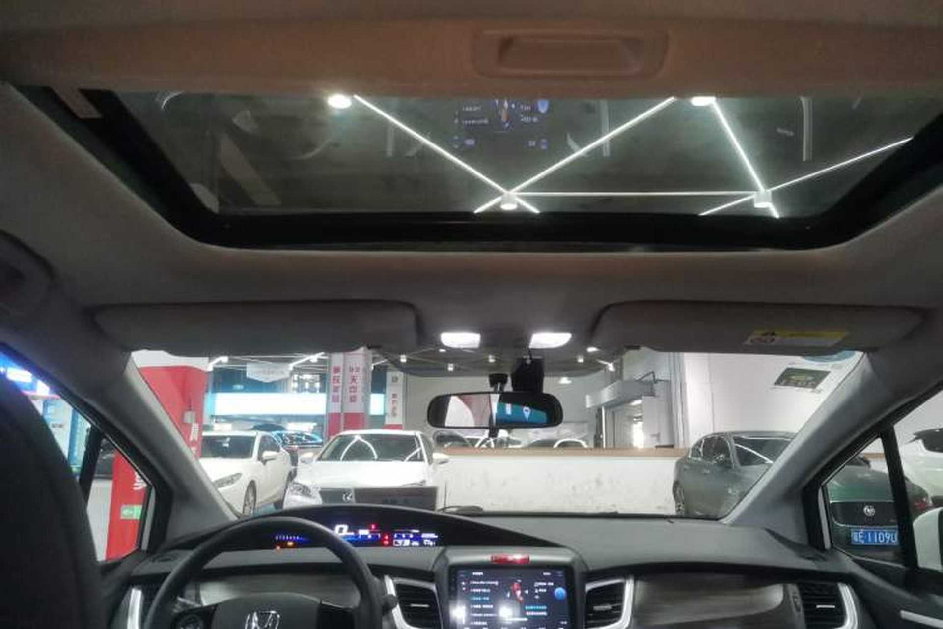 Used Honda Jade 2017 1.8L automatic Comfort version 5 seats Headliner