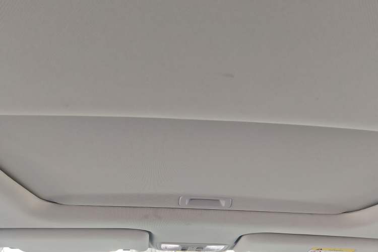 Used Honda Jade 2017 1.8L automatic Comfort version 5 seats Headliner