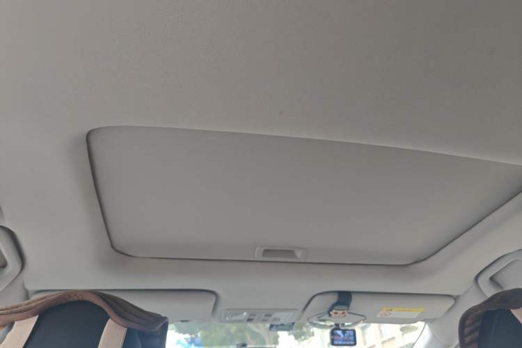 Used Honda Jade 2017 1.8L automatic Comfort version 5 seats Headliner