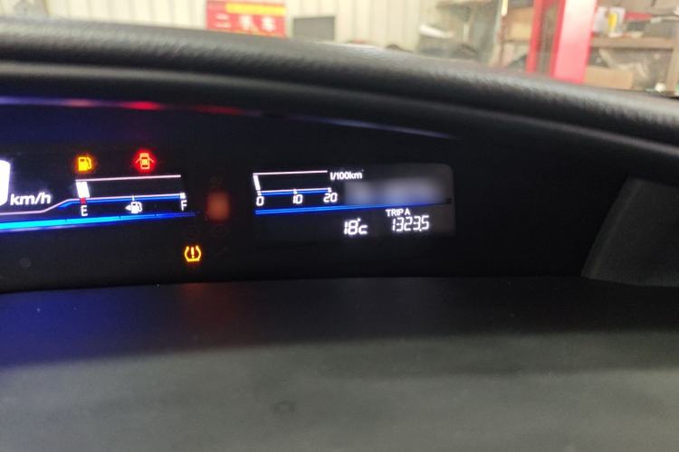 Used Honda Jade 2017 1.8L automatic Comfort version 5 seats Instrument Cluster