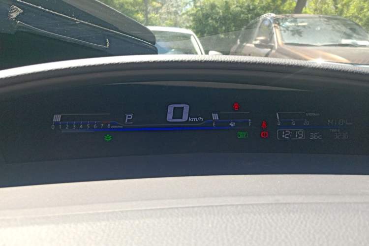 Used Honda Jade 2017 1.8L automatic Comfort version 5 seats Instrument Cluster