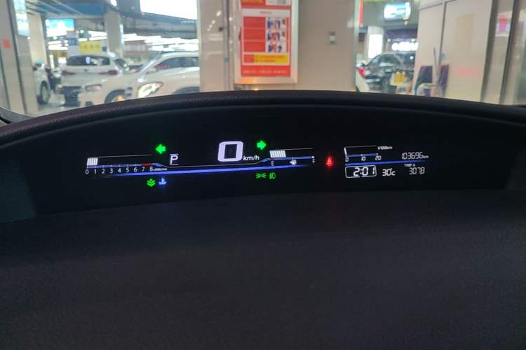 Used Honda Jade 2017 1.8L automatic Comfort version 6 seats Instrument Cluster