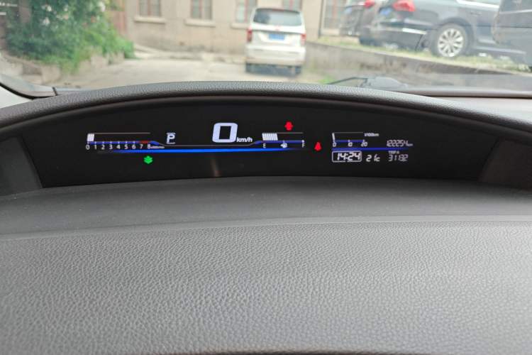 Used Honda Jade 2017 1.8L automatic Comfort version 5 seats Instrument Cluster