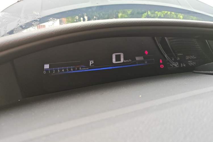 Used Honda Jade 2017 1.8L automatic Comfort version 5 seats Instrument Cluster
