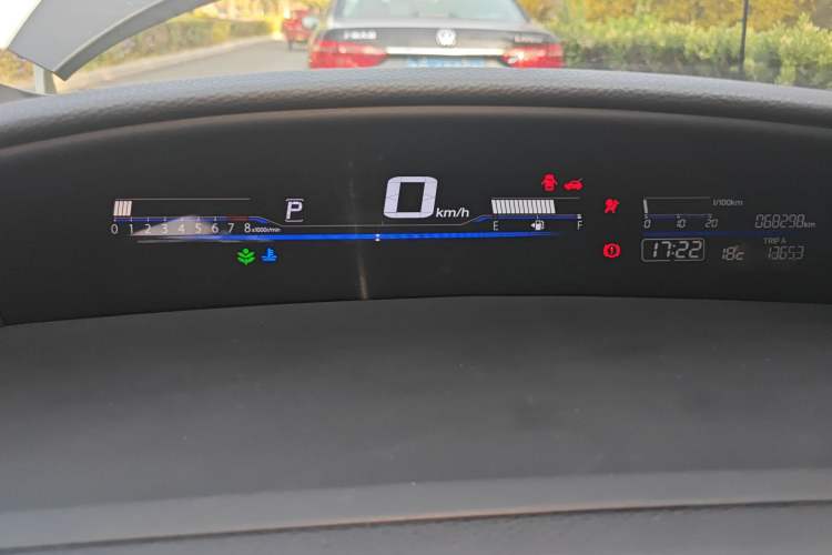 Used Honda Jade 2017 1.8L automatic Comfort version 5 seats