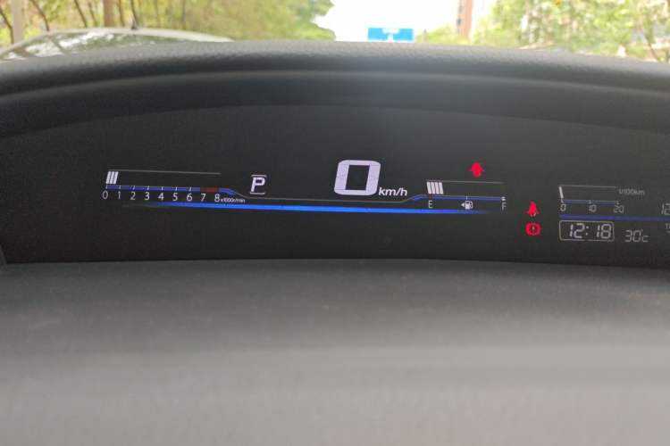 Used Honda Jade 2017 1.8L automatic Comfort version 5 seats Instrument Cluster