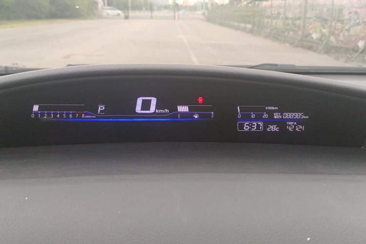 Used Honda Jade 2017 1.8L automatic Comfort version 5 seats Instrument Cluster