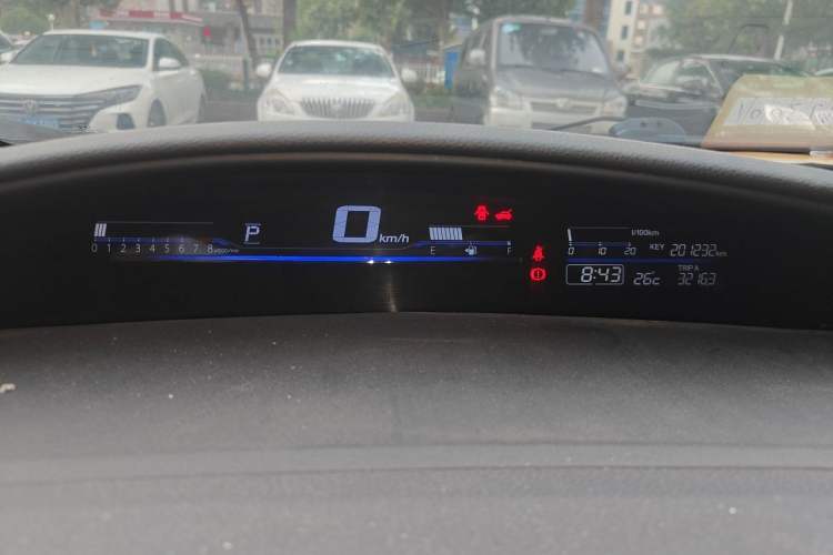 Used Honda Jade 2017 1.8L automatic Comfort version 5 seats Instrument Cluster