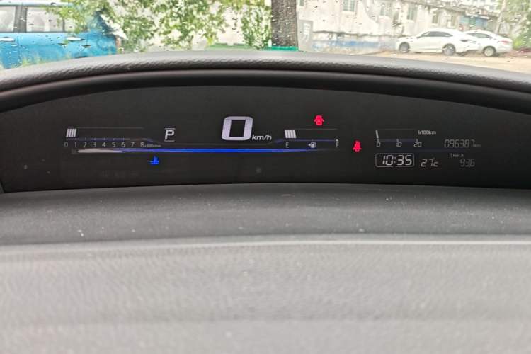 Used Honda Jade 2017 1.8L automatic Comfort version 5 seats Instrument Cluster