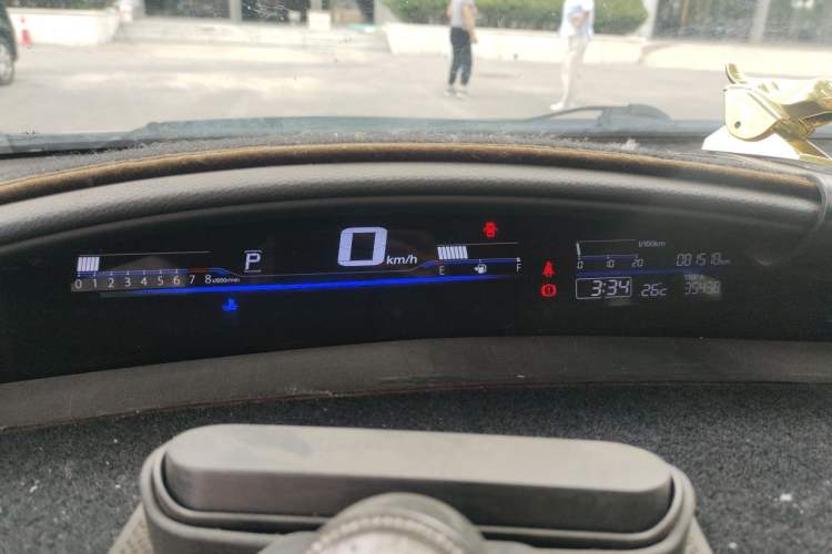 Used Honda Jade 2017 1.8L automatic Comfort version 5 seats Instrument Cluster