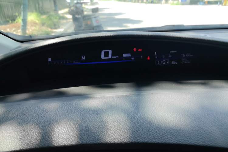 Used Honda Jade 2017 1.8L automatic Comfort version 5 seats Instrument Cluster
