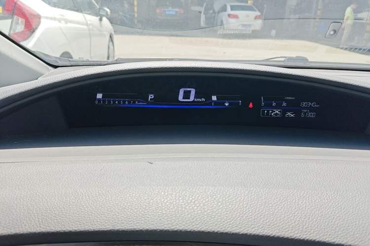 Used Honda Jade 2017 1.8L automatic Comfort version 5 seats Instrument Cluster