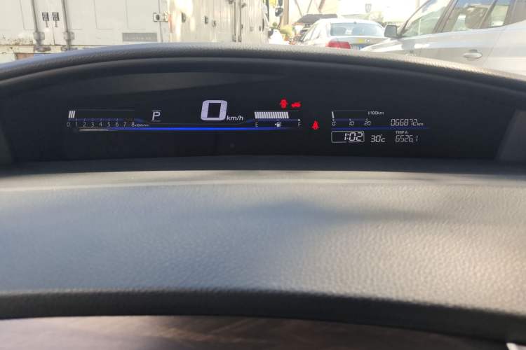 Used Honda Jade 2017 1.8L automatic Comfort version 5 seats Instrument Cluster