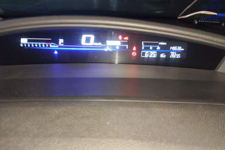 Used Honda Jade 2017 1.8L automatic Comfort version 5 seats Instrument Cluster