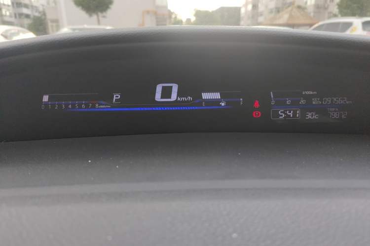 Used Honda Jade 2017 1.8L automatic Comfort version 5 seats Instrument Cluster