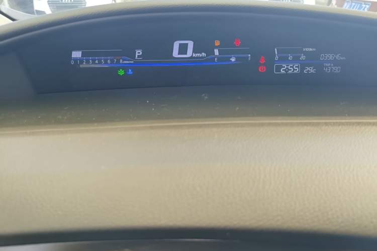 Used Honda Jade 2017 1.8L automatic Comfort version 5 seats Instrument Cluster