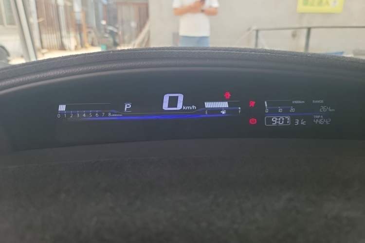 Used Honda Jade 2017 1.8L automatic Comfort version 5 seats Instrument Cluster