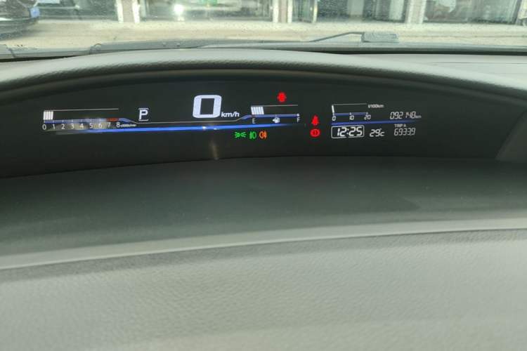Used Honda Jade 2017 1.8L automatic Comfort version 5 seats Instrument Cluster