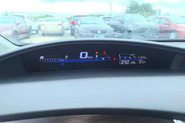 Used Honda Jade 2017 1.8L automatic Comfort version 5 seats Instrument Cluster