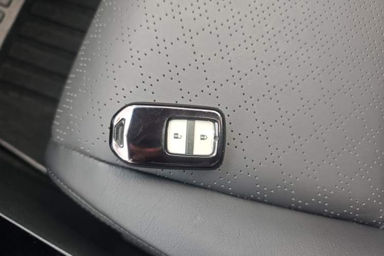 Used Honda Jade 2017 210 TURBO CVT Luxury Edition 5 Seats Interior 1
