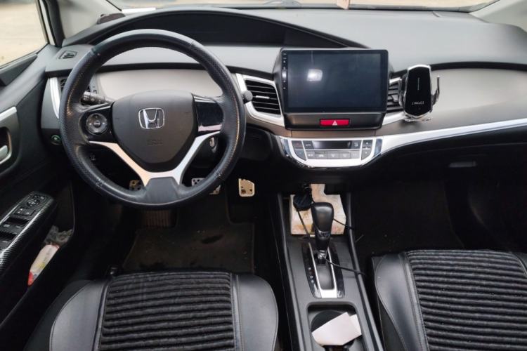 Used Honda Jade 2017 1.8L Automatic Classic Edition 5 seats Interior 2