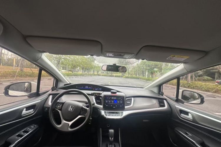 Used Honda Jade 2017 1.8L Automatic Classic Edition 5 seats Interior 2