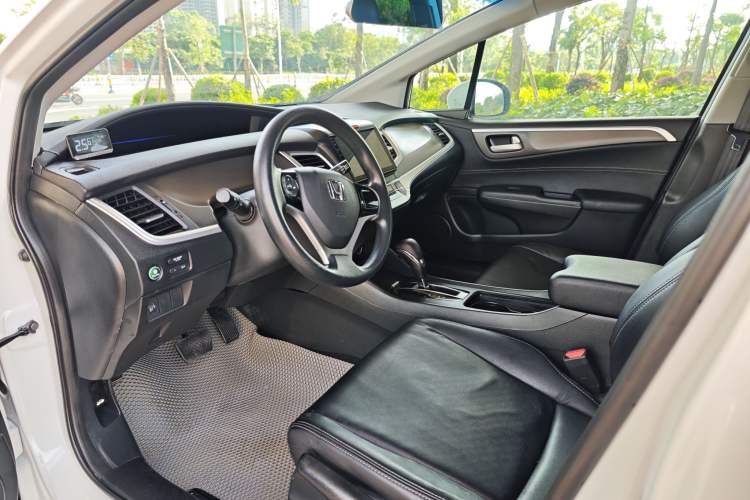 Used Honda Jade 2017 1.8L Automatic Classic Edition 5 seats Interior 3