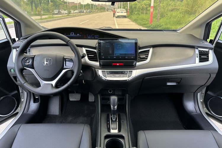 Used Honda Jade 2017 1.8L Automatic Classic Edition 5 seats Interior 4