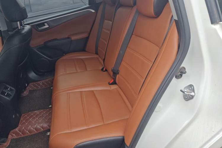 Used Honda Jade 2017 1.8L Automatic Classic Edition 5 seats Interior 4