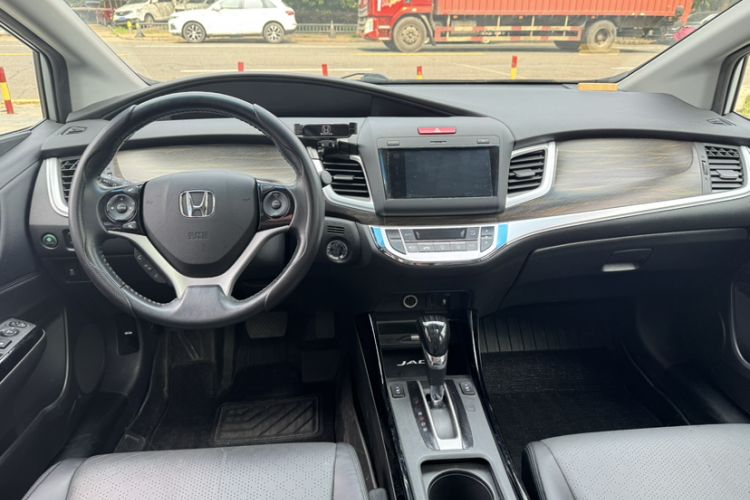 Used Honda Jade 2017 210 TURBO CVT Luxury Edition 5 Seats Interior 6