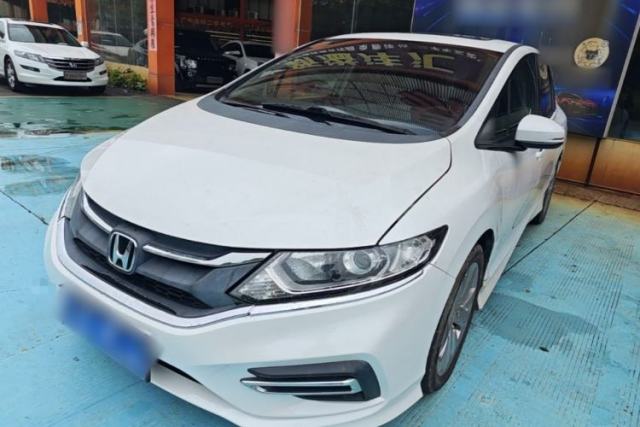 Used Honda Jade 2017 1.8L automatic Comfort version 5 seats