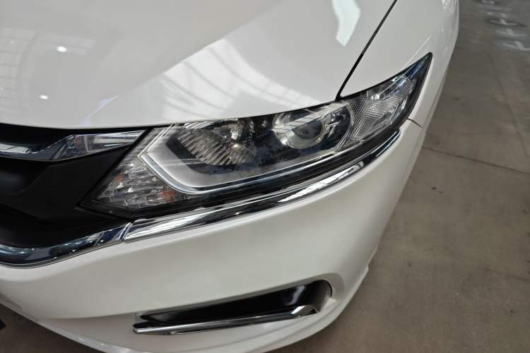 Used Honda Jade 2017 1.8L automatic Comfort version 5 seats Left Front Headlight