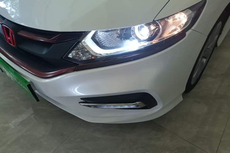 Used Honda Jade 2017 1.8L automatic Comfort version 5 seats Left Front Headlight