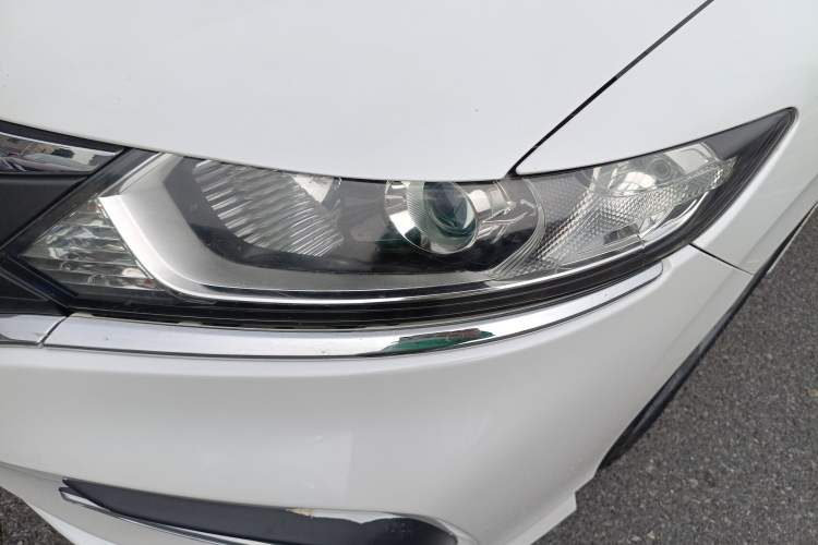 Used Honda Jade 2017 1.8L automatic Comfort version 5 seats Left Front Headlight