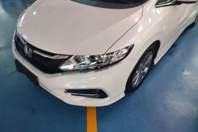 Used Honda Jade 2017 1.8L automatic Comfort version 6 seats Left Front Headlight
