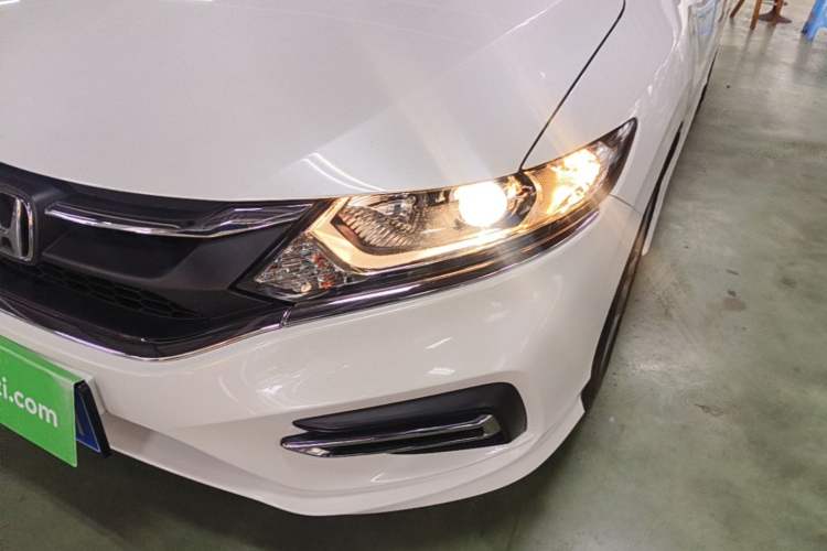 Used Honda Jade 2017 1.8L automatic Comfort version 5 seats Left Front Headlight