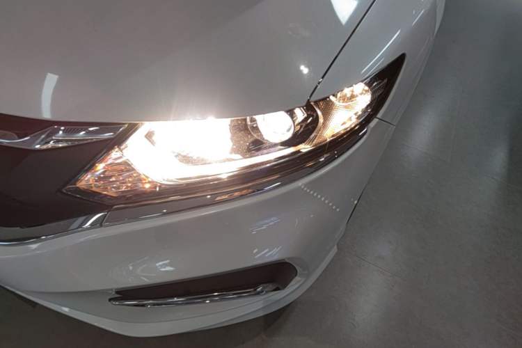 Used Honda Jade 2017 1.8L automatic Comfort version 5 seats Left Front Headlight
