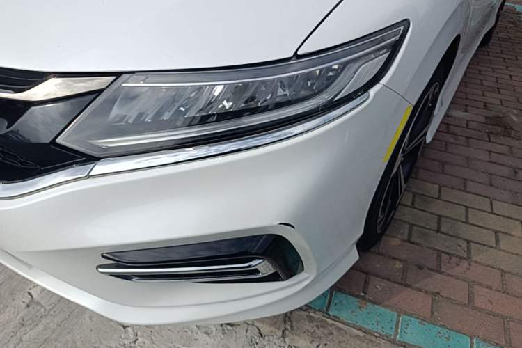 Used Honda Jade 2017 210 TURBO CVT Luxury Edition 5 Seats Left Front Headlight