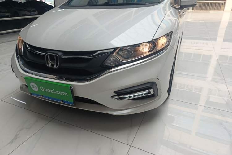 Used Honda Jade 2017 1.8L automatic Comfort version 5 seats Left Front Headlight