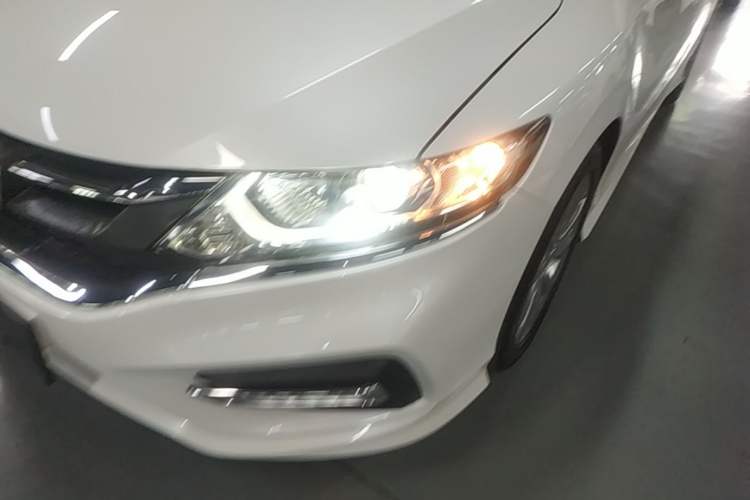 Used Honda Jade 2017 1.8L automatic Comfort version 5 seats Left Front Headlight
